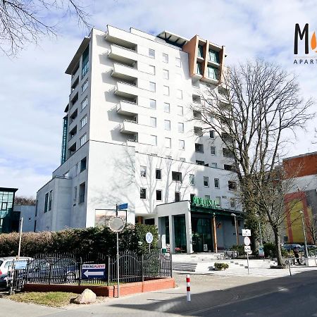 Ms Pro Apartamenty Hotel Etna Kołobrzeg Exterior foto